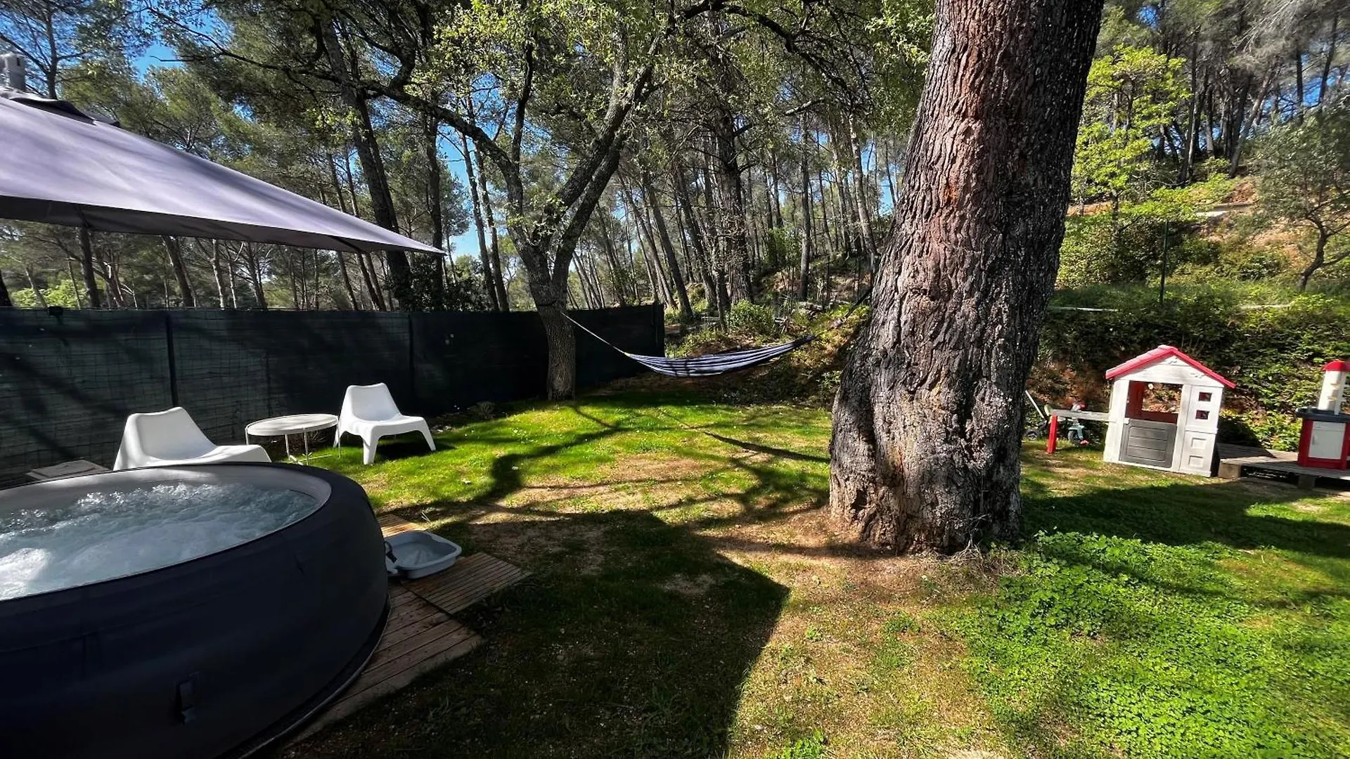 Maison Provencale Au Calme De La Campagne Avec Jacuzzi Aix-en-Provence France
